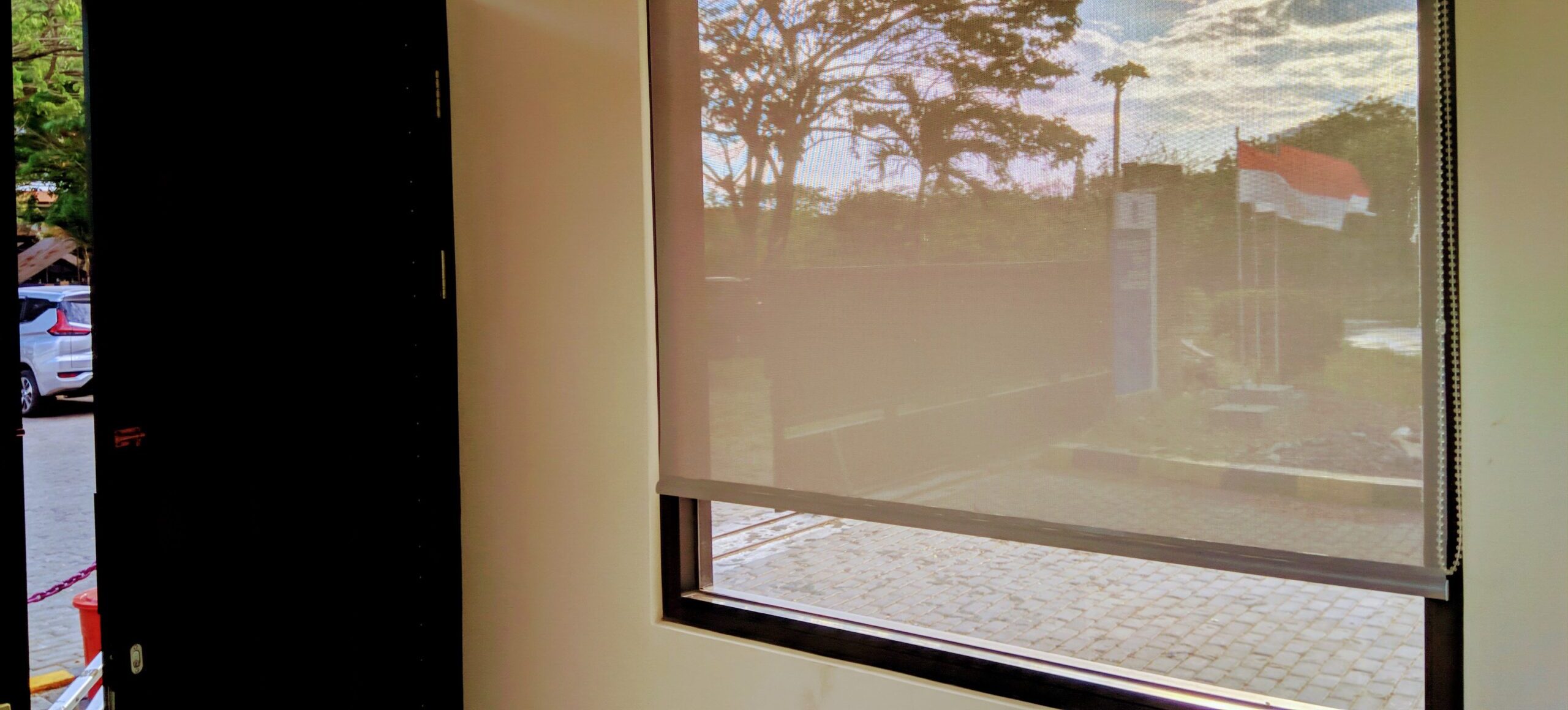 jasa pasang roller blinds surabaya